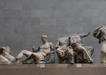 Guardian για τα Γλυπτά του Παρθενώνα – Γιατί είναι τόσο δύσκολο να αποδεχτούμε την επανένωση τους