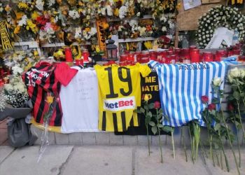 Η ποδοσφαιρική Θεσσαλονίκη ενωμένη, τιμά τη μνήμη του Άλκη!