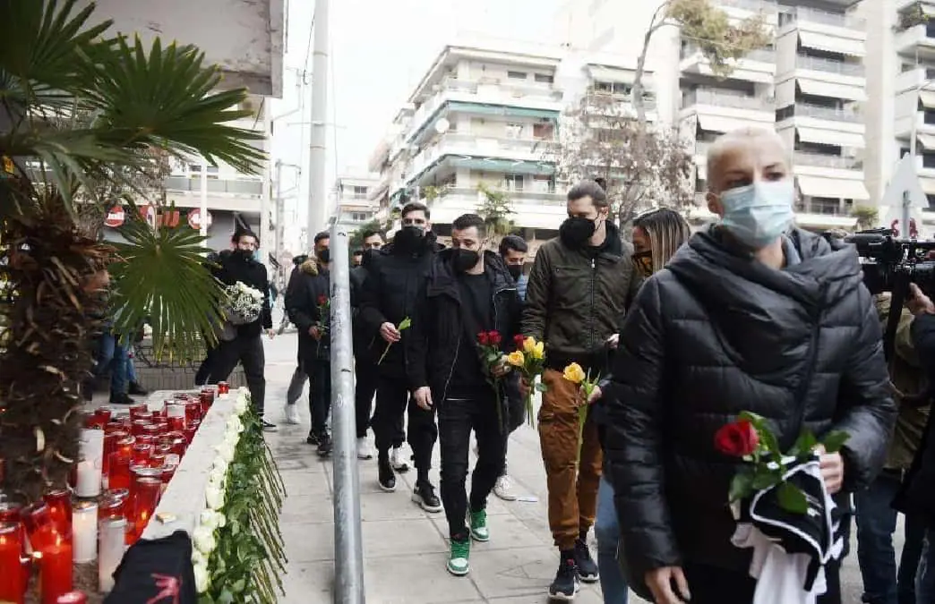 Η ποδοσφαιρική Θεσσαλονίκη ενωμένη, τιμά τη μνήμη του Άλκη! Η ποδοσφαιρική Θεσσαλονίκη ενωμένη, τιμά τη μνήμη του Άλκη!