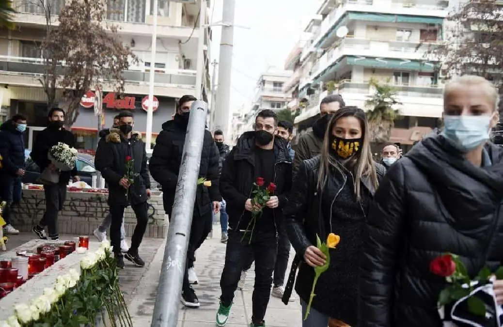 Η ποδοσφαιρική Θεσσαλονίκη ενωμένη, τιμά τη μνήμη του Άλκη! Η ποδοσφαιρική Θεσσαλονίκη ενωμένη, τιμά τη μνήμη του Άλκη!