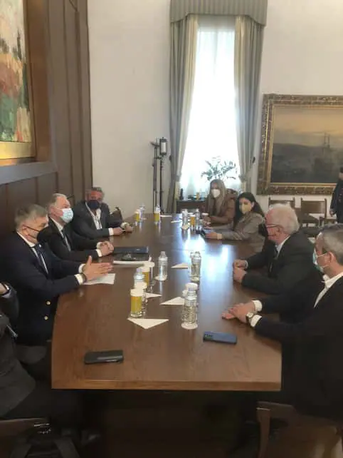 Υπεγράφη η σύμβαση για την αποκατάσταση του ιστορικού κτηρίου της Βουλής στην οδό Φιλελλήνων Υπεγράφη η σύμβαση για την αποκατάσταση του ιστορικού κτηρίου της Βουλής στην οδό Φιλελλήνων