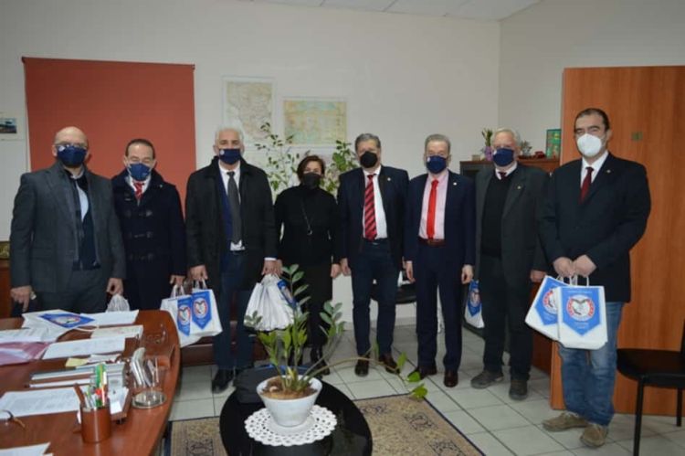 Κατερίνη: ΑΧΕΠΑ ΕΛΛΑΣ – Προσφορά της έκδοσης «ΑΝΘΡΩΠΟΣ 4.0 – Για μια σωστή διαχείριση της 4ης βιομηχανικής επανάστασης»