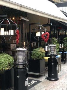 Κατερίνη: Ο Άγιος Βαλεντίνος δίνει χρώμα στην πόλη και αλλάζει  την αισθητική της 