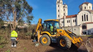 Καθαρισμός δημοτικής έκτασης στην περιοχή των Εργατικών Κατοικιών Μυλαυλάκου