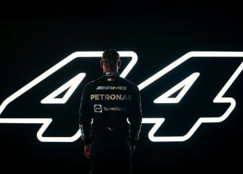 Ο Λιούϊς Χάμιλτον συνεχίζει οριστικά, “44 Is Back” ανακοίνωσε η Mercedes