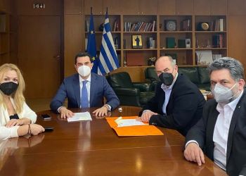 Συνάντηση με τον Υπ. Ενέργειας Κώστα Σκρέκα του Δήμαρχο Βαγγέλη Γερολιόλιο και τη Βουλευτή Πιερίας Άννα Μάνη Παπαδημητρίου