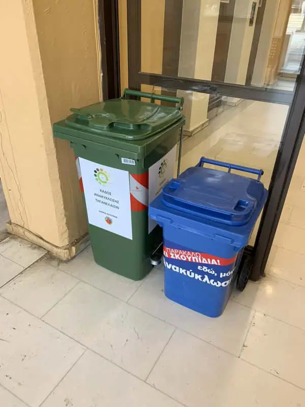 Δήμος Κατερίνης: Σε εξέλιξη το πρόγραμμα ανακύκλωσης τηγανελαίων – 10 σημεία συλλογής στην πόλη της Κατερίνης