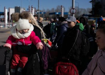 Διαδικτυακό ραδιόφωνο φέρνει κοντά τους Ουκρανούς, Ρώσους και Λευκορώσους που ζουν στην Ελλάδα