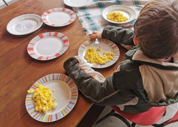 Εγκαταστάθηκε στον Καπνικό Σταθμό η πρώτη οικογένεια προσφύγων από την Ουκρανία