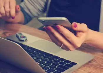 Ηλεκτρονική απάτη σε βάρος γυναικών