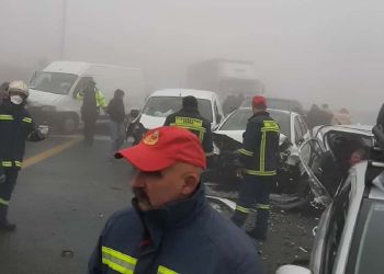 Καραμπόλα με 50 αυτοκίνητα στα διόδια της Εγνατίας οδού στον Πολύμυλο