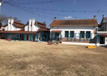 Κατερίνη: Οικογένειες από την Ουκρανία φιλοξενούνται  στα οικήματα του Καπνικού Σταθμού.