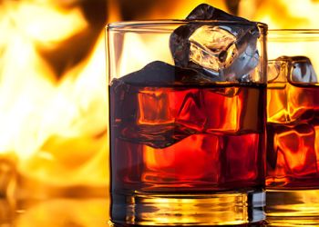 Μάζωξη στο Σπίτι; Ποτά που Δεν Πρέπει να Λείπουν από Κανένα Πάρτι