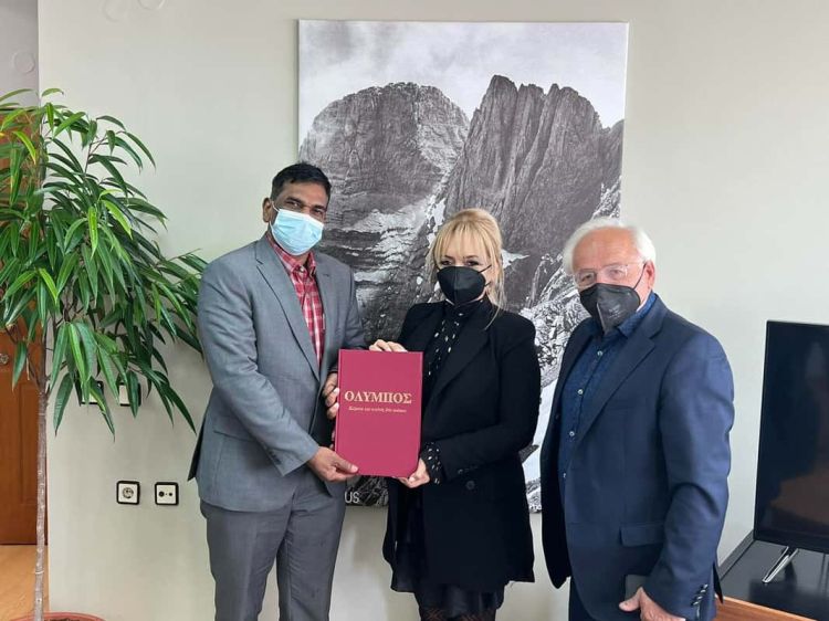 Ο  Γραμματέας της Πρεσβείας της Ινδίας στην  Αντιπεριφέρεια  Πιερίας 