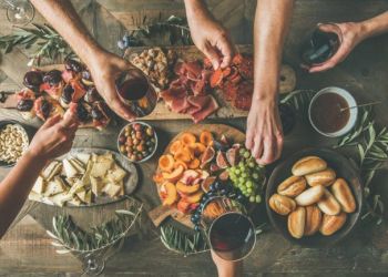 Το Τραπέζι του Πάσχα φέτος θα είναι πιο ακριβό