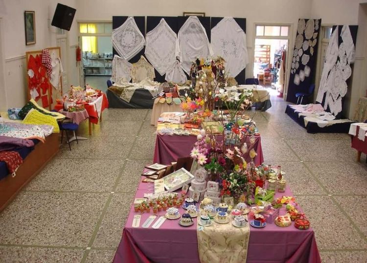 Φιλόπτωχος Αδελφότης "Η Περίθαλψης" Φιλόπτωχος Αδελφότης “Η Περίθαλψης”