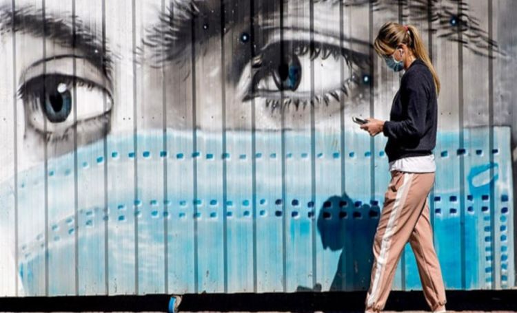 Τέλος οι μάσκες από σήμερα στους εξωτερικούς χώρους – Τα επόμενα βήματα προς την κανονικότητα