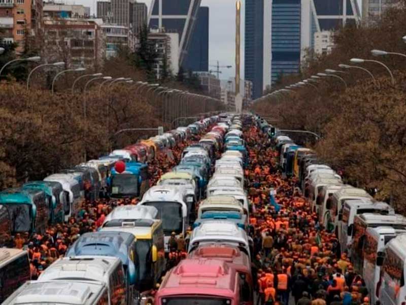 800.000 Άνθρωποι Κατέκλυσαν Τη Μαδρίτη Σε Μια Ιστορική Διαδήλωση Υπέρ Του Κυνηγίου