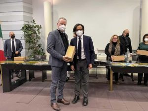 Δήμος Κατερίνης: Αποστολή στη Ματέρα Ιταλίας - Γεύση από οίνους της Κατερίνης στην Ιταλία Δήμος Κατερίνης: Αποστολή στη Ματέρα Ιταλίας – Γεύση από οίνους της Κατερίνης στην Ιταλία