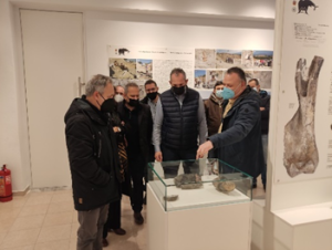 Επίσκεψη του Δ.Σ. Αθανάσιου Λιακόπουλου στο Εκθετήριο «ΜΑΣΤΟΔΟΝΤΑΣ – ΝΕΟΚΑΙΣΑΡΕΙΑ»