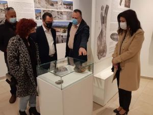 Επίσκεψη του Προέδρου του Δ.Σ. Θ. Τερζόπουλου και της Αντιδημάρχου Τουρισμού Μ. Τερζίδου στο Εκθετήριο του «ΜΑΣΤΟΔΟΝΤΑΣ»