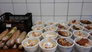 Πείνασα και μου δώσατε να φάω Πείνασα και μου δώσατε να φάω