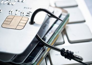 Συνήγορος του Καταναλωτή: «Έκρηξη» στις τραπεζικές απάτες μέσω ίντερνετ