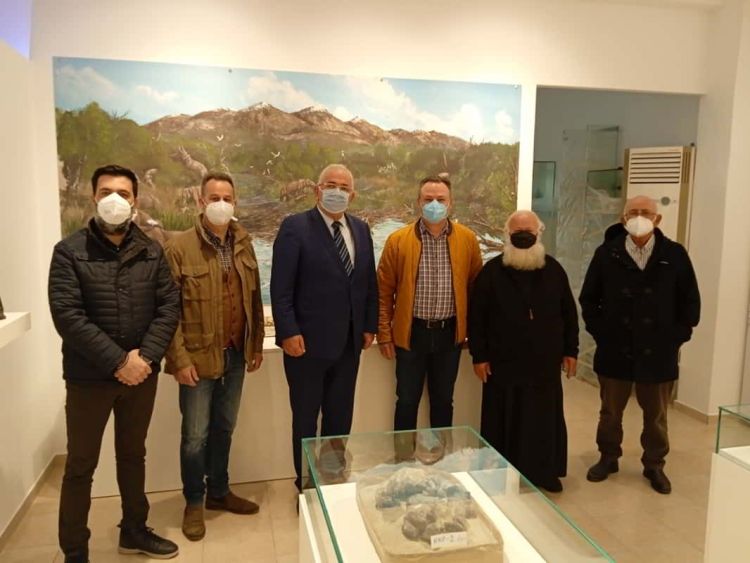 Επίσκεψη του Βουλευτή Πιερίας Σάββα Χιονίδη στο Εκθετήριο του «ΜΑΣΤΟΔΟΝΤΑΣ – ΝΕΟΚΑΙΣΑΡΕΙΑ»