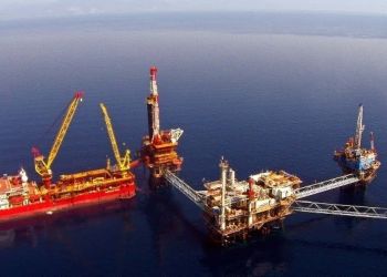 Επιτάχυνση των ερευνών για υδρογονάνθρακες – Στόχος για πρώτες γεωτρήσεις το 2025