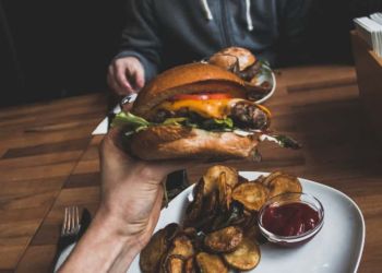 Κοιμάσαι λίγες ώρες; Αυξάνεται το σωματικό βάρος