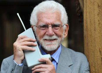 Ποια ήταν η πρώτη κλήση από κινητό τηλέφωνο