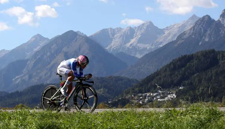 Ο Ερυθρός Σταυρός άγρυπνος φρουρός του ΔΕΗ Ποδηλατικός Γύρος Ελλάδας Αυτόματο προσχέδιο