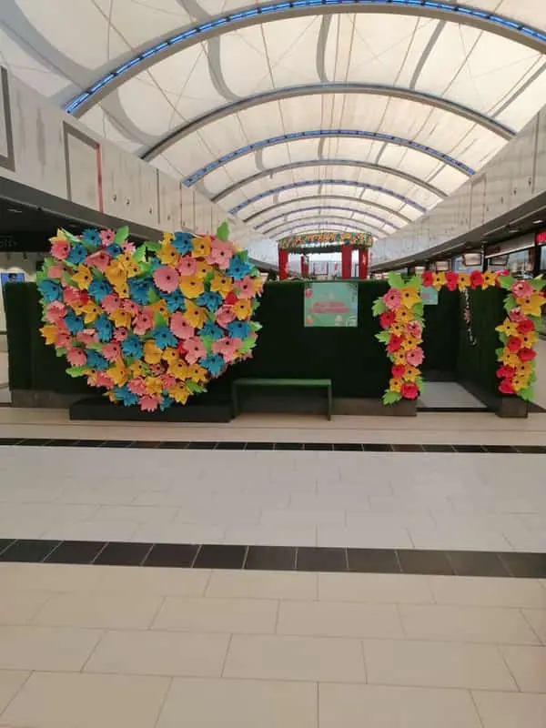 Fashion City Outlet: Ο καλύτερος προορισμός αγορών για Νονούς και Νονές έχει φέτος και πασχαλινό παιχνίδι μαγικού λαβύρινθου! Αυτόματο προσχέδιο