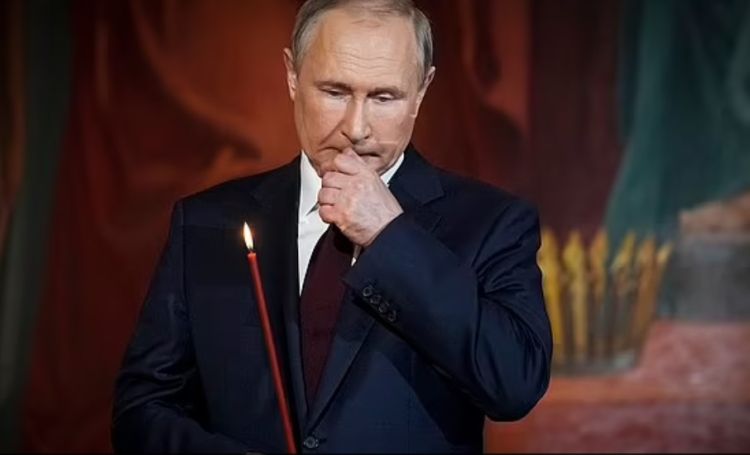 Βλαντίμιρ Πούτιν: Η Παρουσία Του Στην Πασχαλινή Λειτουργία Αναζωπύρωσε Τις Φήμες Για Την Υγεία Του