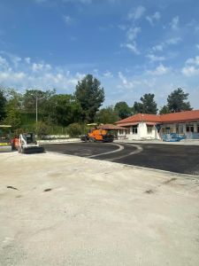 Διαμόρφωση του αύλειου χώρου του 2ου Δημ. Σχολείου Αιγινίου