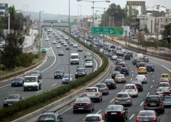 Επιστρέφονται πινακίδες, διπλώματα και άδειες κυκλοφορίας