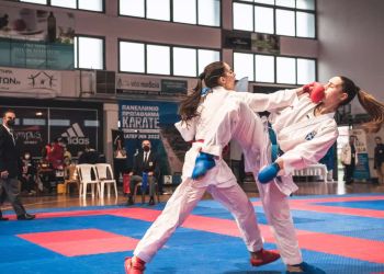 Λάμψη των κορυφαίων καρατέκα Εφήβων – Νεανίδων στην Κατερίνη