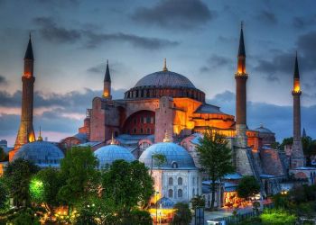 Νέα βεβήλωση της Αγίας Σοφίας στην Κωνσταντινούπολη