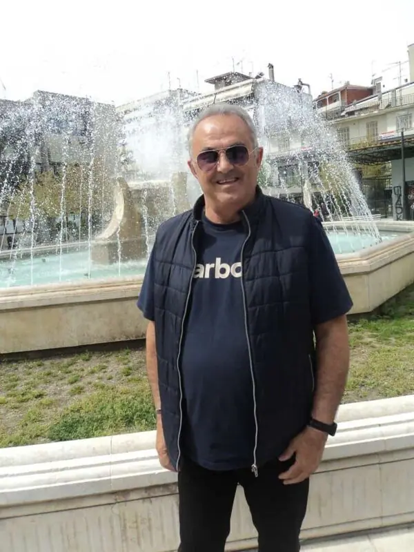 Ο Γιώργος … μετρά τις συμμετοχές του Ο Γιώργος … μετρά τις συμμετοχές του