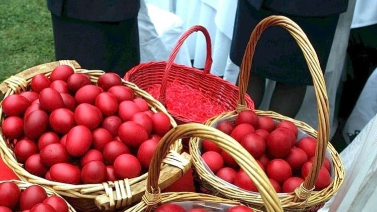 Οικονομικό πασχαλινό τραπέζι