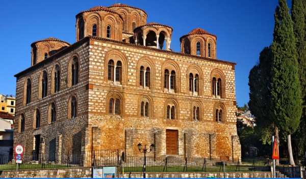 Πέντε Παράξενες Εκκλησίες Της Ελλάδας