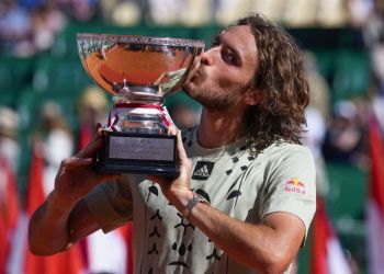 Το Πριγκιπάτο είναι δικό του, Back To Back ο Στέφανος