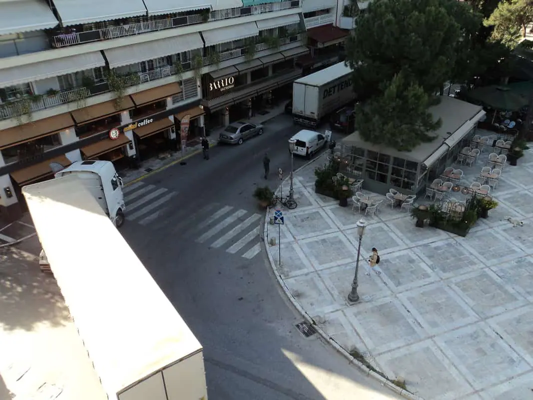 Το μποτιλιάρισμα των δεινοσαύρων Το μποτιλιάρισμα των δεινοσαύρων