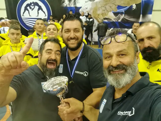 Τα τρομερά παιδιά του Αρχελάου Κατερίνης ξανά στο πρώτο σκαλί του βάθρου! Τα τρομερά παιδιά του Αρχελάου Κατερίνης ξανά στο πρώτο σκαλί του βάθρου!