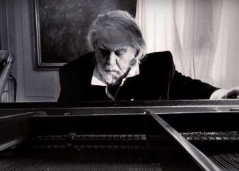 Βαγγέλης Παπαθανασίου: Πέθανε ο σπουδαίος συνθέτης