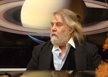 Βαγγέλης Παπαθανασίου: Παγκόσμια υπόκλιση – «Αντίο» από τον Έλον Μασκ μέχρι και τη Nasa