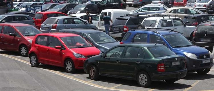 Βράζουν οι δρόμοι με μποτιλιαρίσματα, και οχήματα ανασφάλιστα και χωρίς ΚΤΕΟ