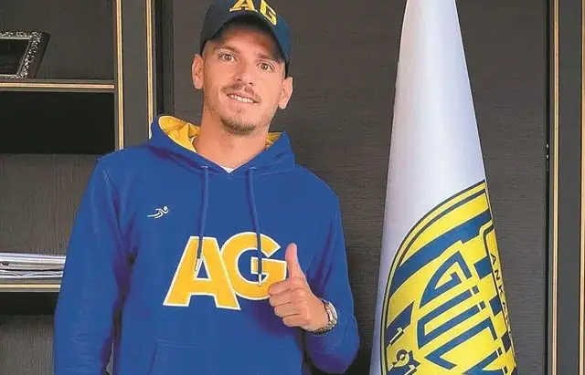 Γιατί στην Τουρκία χορεύουν… συρτάκι: Η άλλη όψη των ελληνοτουρκικών σχέσεων Γιατί στην Τουρκία χορεύουν… συρτάκι: Η άλλη όψη των ελληνοτουρκικών σχέσεων