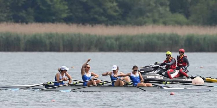 Εθνική ομάδα κωπηλασίας Εφήβων Νεανίδωνq