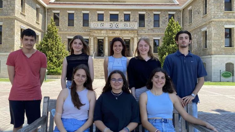 Με υποτροφία σε πανεπιστήμια των Η.Π.Α., μαθητές της Αμερικανικής Γεωργικής Σχολής Με υποτροφία σε πανεπιστήμια των Η.Π.Α., μαθητές της Αμερικανικής Γεωργικής Σχολής